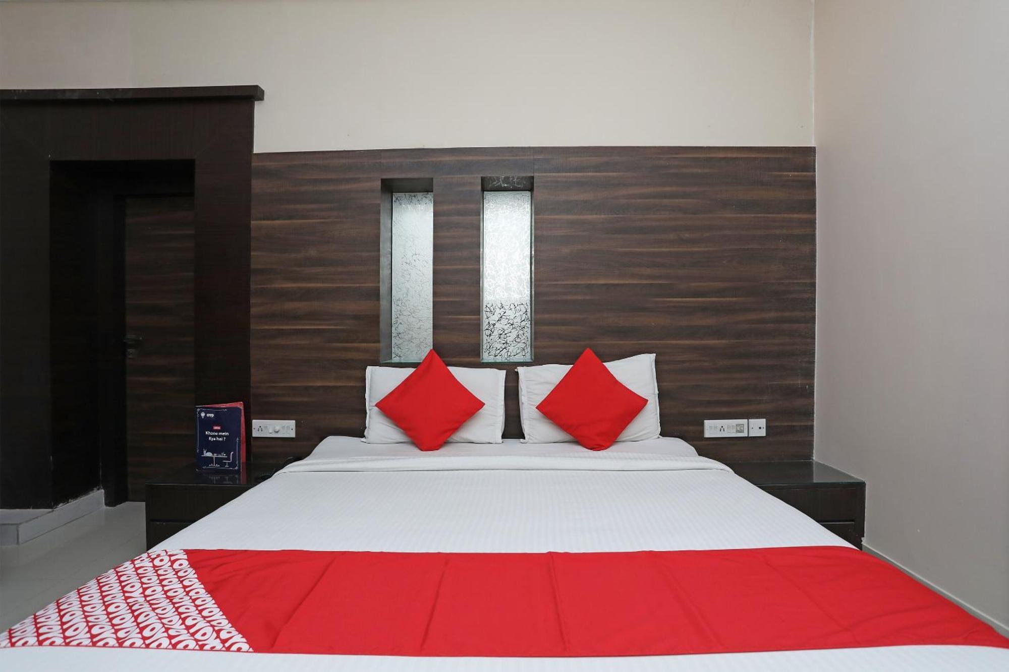 Hotel O South Fern Calcutta Buitenkant foto